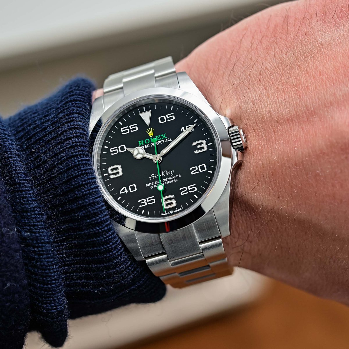 solcasino's tweet photo. Only 5,000 tickets sold with 30 Hours to go!⌛️

So far it's your best chance of winning a $10,000 Rolex Air King or Explorer! 🔥

Enter now for just $0.45! 🎟️
https://t.co/DpcrJvojXa