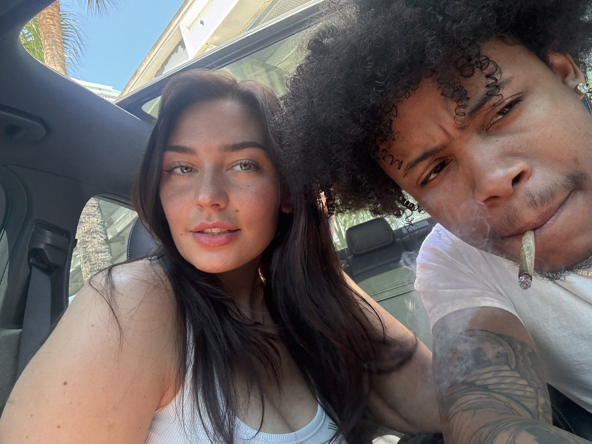 theyhatelild's tweet photo. I know what makes her happy🥹❤️🍼 @taylorxxvivian https://t.co/H3UaTrri2t