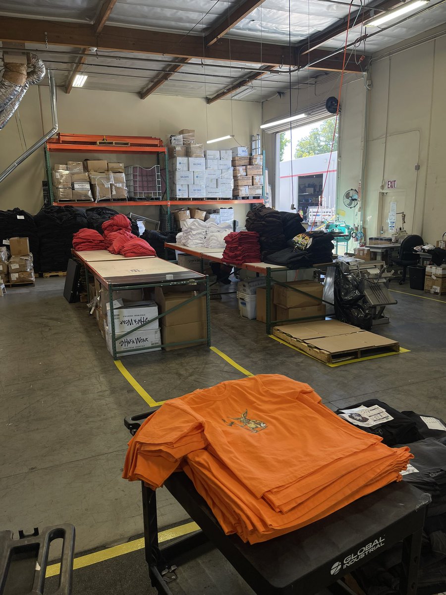 Money Merch tweet media