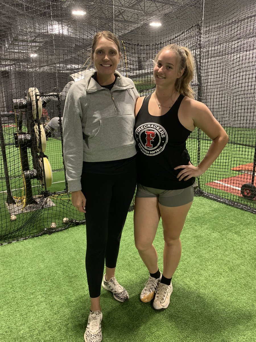 Last lesson with <a href="/sarahpauly23/">sarah pauly</a>, <a href="/63Ziebell/">Dorothy Ziebell</a>, and <a href="/IsabellaLoredo3/">Isabella Loredo</a>! Thank you so much Sarah for all the work you put into me! I definitely will be show that off once I’m off in college! I’m gonna miss all three of you and the fun lessons we had!🤍