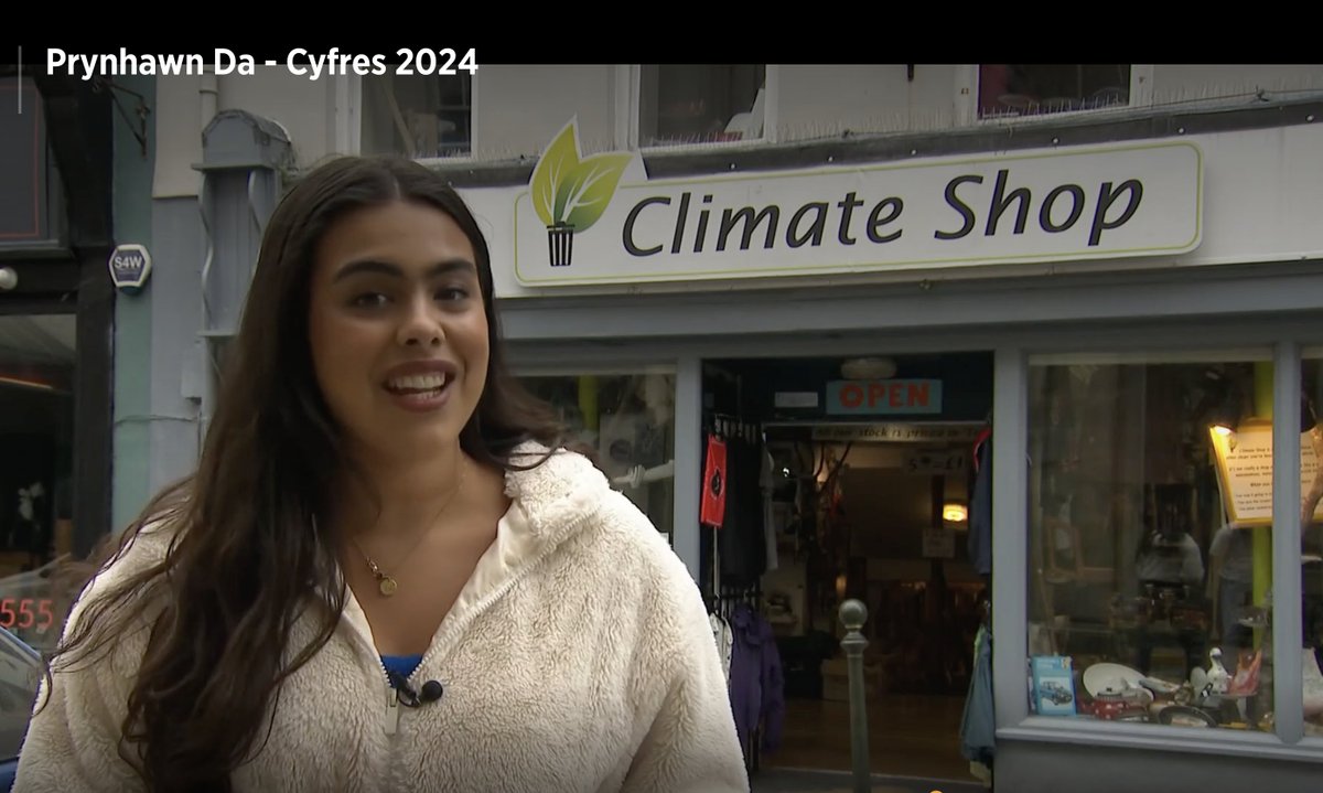 Climate Shop Carmarthen was highlighted on S4C today!! With some great filming of the Kenyan side of the project by Tim Short (<a href="/TagliaTelly/">Tim Tyson Short</a> ). Big thanks also to <a href="/WCVACymru/">WCVA | CGGC</a> and <a href="/walesandafrica/">Cymru ac Affrica | Wales and Africa</a> for part funding the featured exchange visit to Boré s4c.cymru/clic/programme… 30 mins in