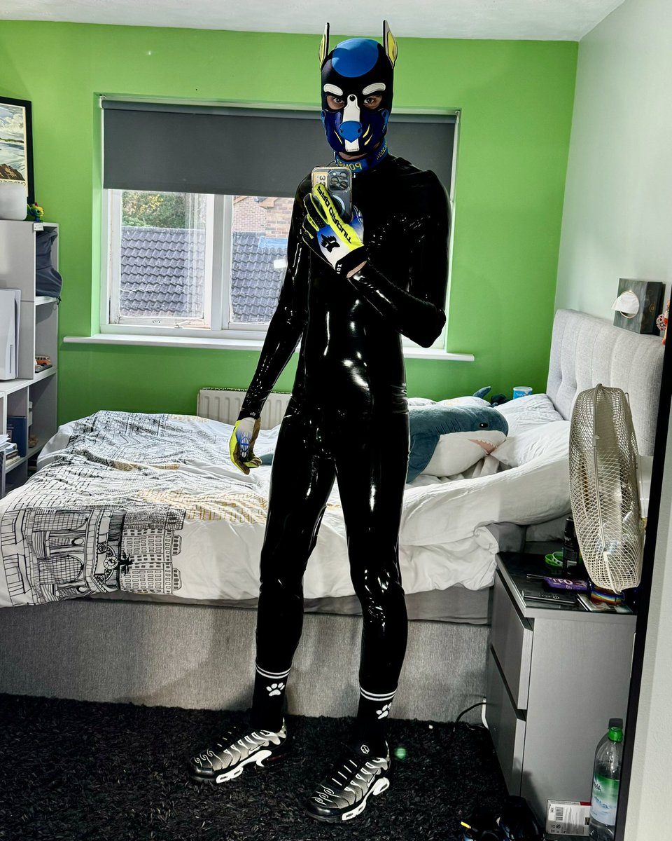 Full new Rubber/MX combo 👀😈🐶
.
.
#regulationstore #rubberpup #fullrubber #rubber #rubbersuit #rubberdog #mxpuppy #pup #pupplay #pupplaycommunity #rubberboy #mx #mxgearhead #rubberfetish #foxracing #alipinestars #mxgearfetish