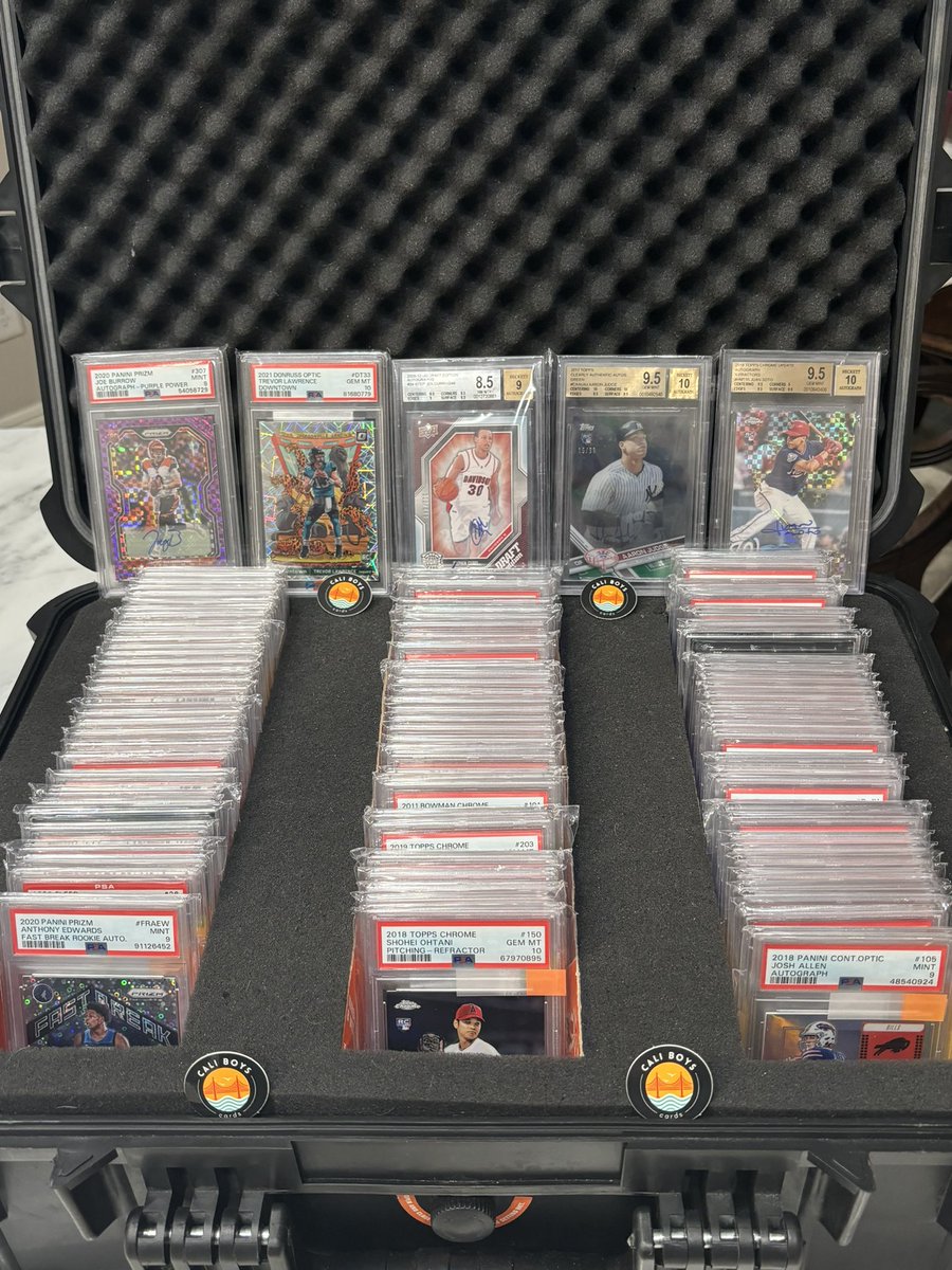 Going to @BurbankCardShow this weekend?  Sneak peak at a few of the cards in our showcase - Drop by table 1367 and say hello!