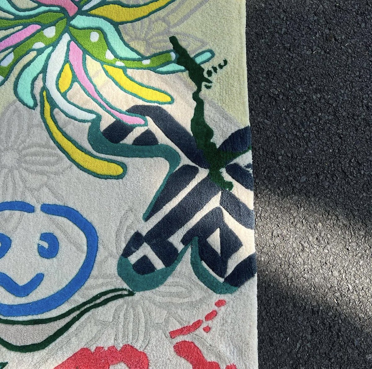 The_rugpilot's tweet photo. ⭐️Custom Order
⭐️1m3 x 1m7
⭐️HAPPY ME
⭐️RUG PILOT
⭐️1 of 1
CUSTOMIZED https://t.co/1qETchZvIQ