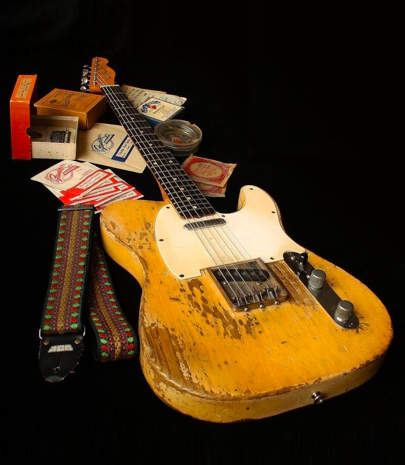 muerdekeroyo's tweet photo. 1959 Fender Telecaster Whiteguard 
#guitar #Fender #Telecaster #TeleTuesday https://t.co/70KFRTMTrb