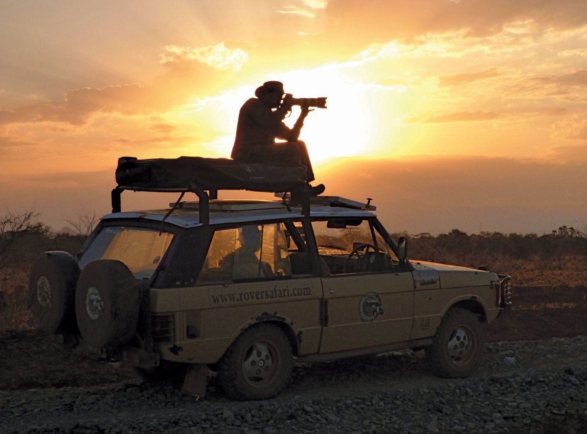 sajadzhr's tweet photo. پیرمرد خستگیناپذیر...
#RangeRoverclassic
https://t.co/wEqNnUBmrS
#sam_watson https://t.co/qEqpX9UYq0