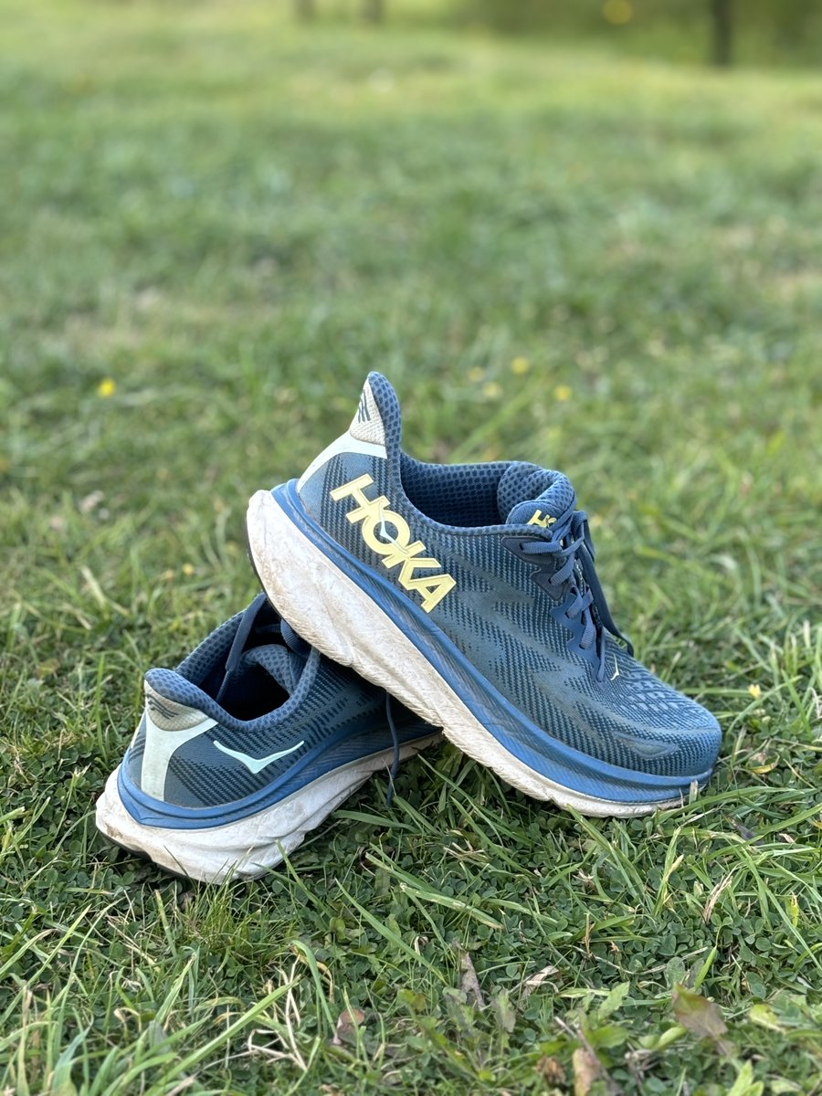 AJRunningCoach's tweet image. Today’s 45-min Easy run was a test. I pushed the pace to 7:30 min/mile and managed a HR of 129bpm on a hilly route. 

5 months ago at the same pace my HR was 148bpm

Progress is the best motivation! 🔥 

On to Intervals tomorrow! 

AJ

#RunningProgress #AJRunningCoach