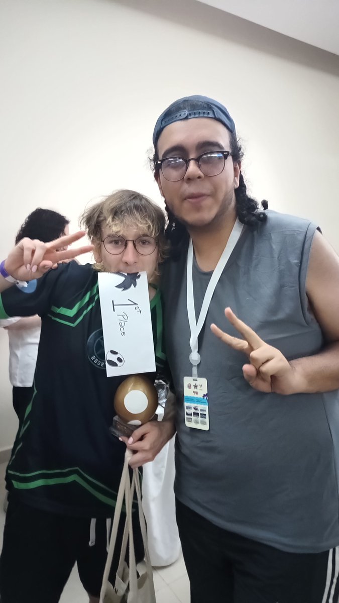 Offztinger_SSBU's tweet image. yo tambien quería mi foto con el campeón del Salty @Chagspc