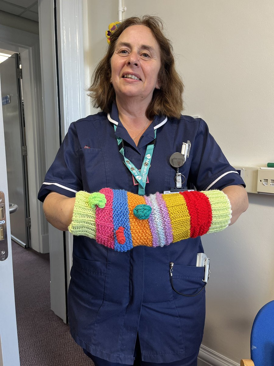 Family Liaison Team (@flo_phu) on Twitter photo New stock of lovely fiddle muffs & cosy shawls received from Sian - one of our regular kind knitters ❤️😊We’ve shared stock with our lead nurses for dementia & just know our patients will love the bright colours & soft tactile patterns #proudtobeaFLO #proudtobePHU <a href="/PatientExpPHU/">Patient Experience Team PHU</a> New stock of lovely fiddle muffs & cosy shawls received from Sian - one of our regular kind knitters ❤️😊We’ve shared stock with our lead nurses for dementia & just know our patients will love the bright colours & soft tactile patterns #proudtobeaFLO #proudtobePHU <a href="/PatientExpPHU/">Patient Experience Team PHU</a>