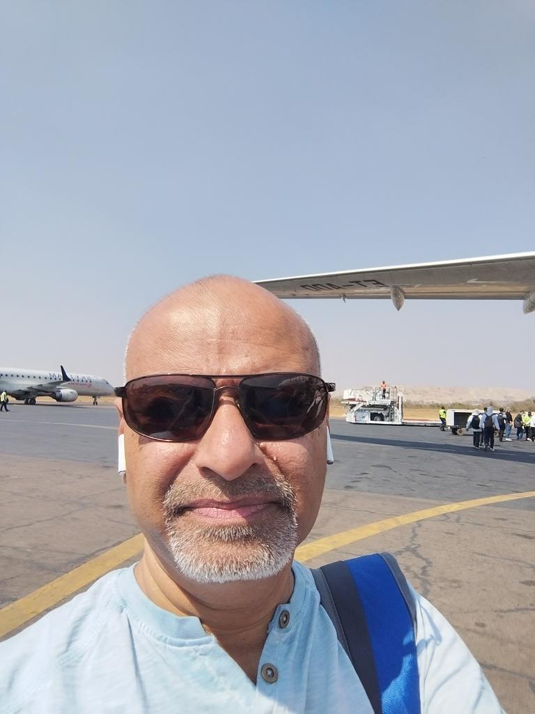 vyasvijayk's tweet photo. हर सफर की मंजिल घर होती है..
#Indiacalling https://t.co/qHYD2Zz0nh