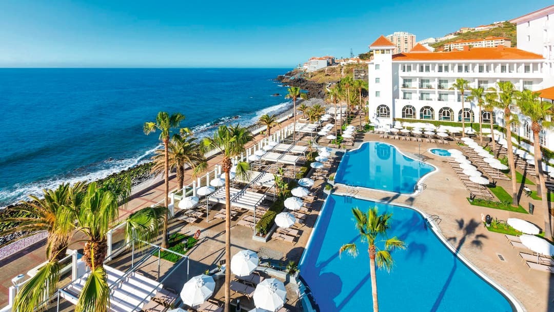 travelscoop_uk's tweet photo. Magnificent #Madeira 7-night all-inclusive #wintersun getaway 👉 https://t.co/OackpdPZMY
🌴 2 big sea-view pools, 3 restaurants & close to #Canico & its harbour ⛵️ Includes flights #travelscoop #traveldeals #hoteldeals #TravelTuesday #MadeiraHolidays #Portugal #wintersunholidays https://t.co/nnE7DQdQ3u