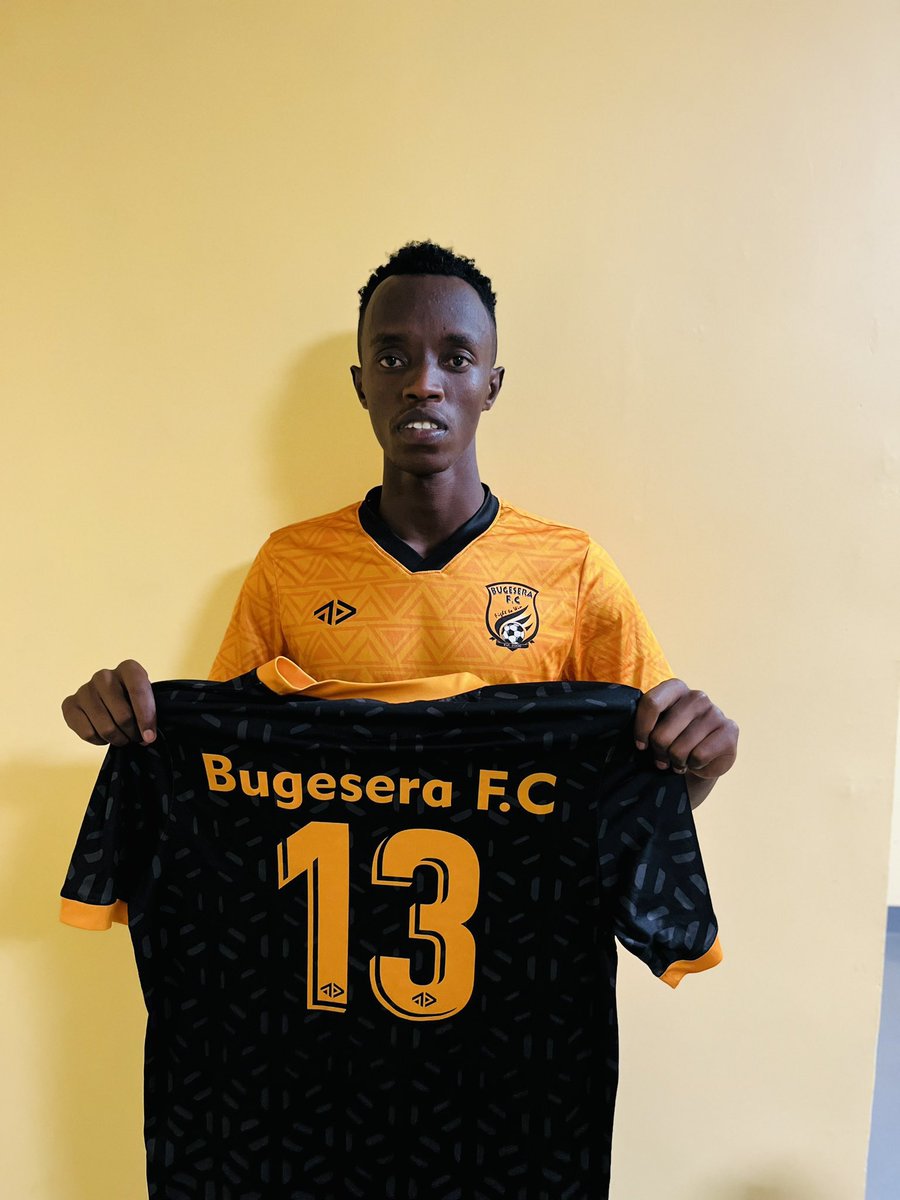 Ishimwe_Ida's tweet photo. #Bugeserafc
NYARUGABO MOISE wari umukinnyi wa AS KIGALI yerekeje muri BUGESERA FC mu gihe cyโumwaka umwe.
@Bugesera_fc https://t.co/5ZnyoyGuya