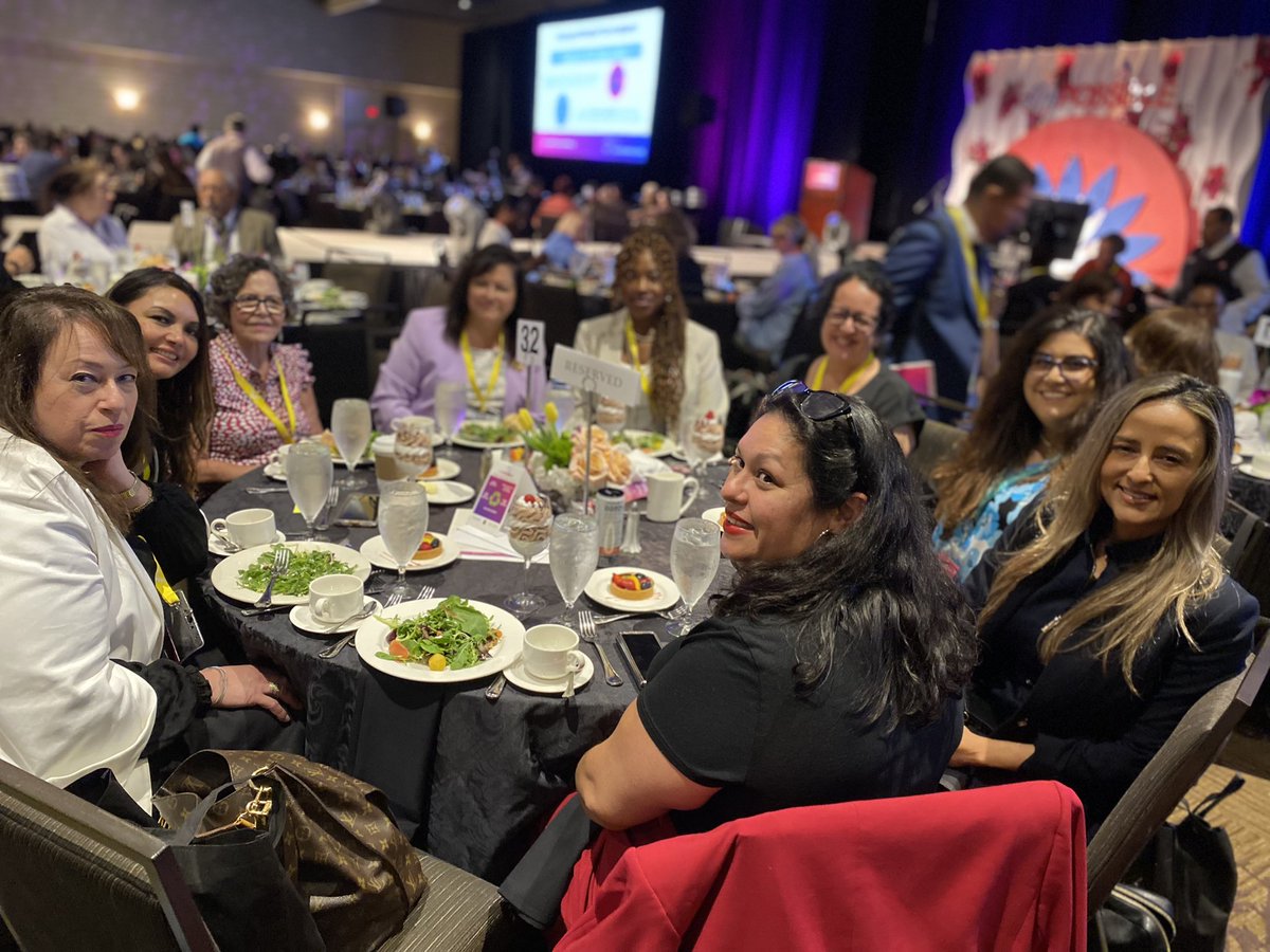 LA Public Defender’s Office was well represented at this year’s @lacwomenleaders conference! The event empowered those in attendance and honored them for making the impossible, possible. #empoweredwomen