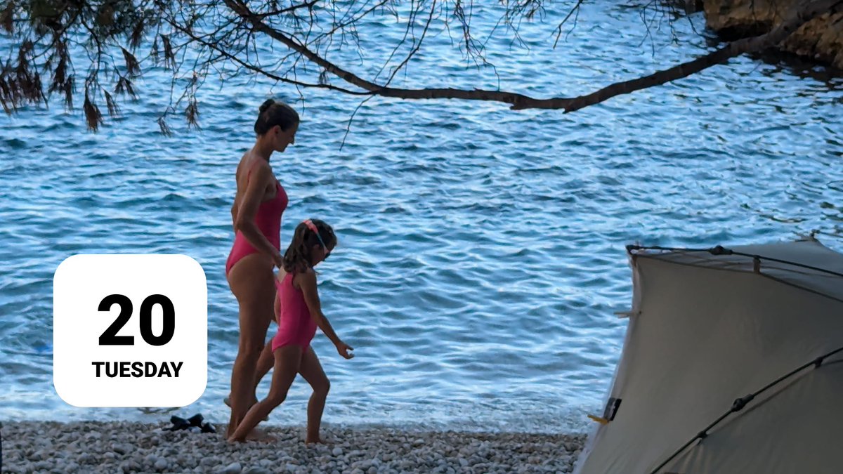 _katalin81's tweet photo. Še vedno naš najljubši otok.🏊‍♀️ #hvar https://t.co/4yoMBKkTrc