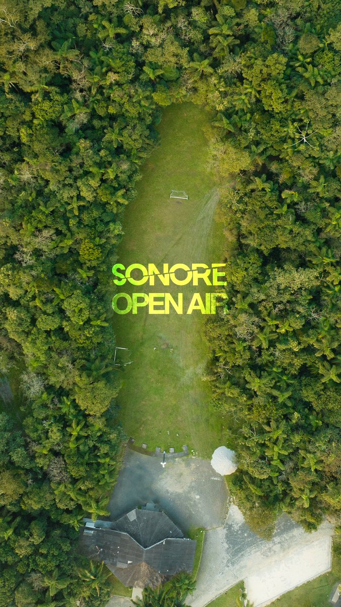 No coração do bosque, onde a natureza canta e as estrelas dançam, na nossa cidade natal, onde nascemos, de onde viemos e o que ainda somos.