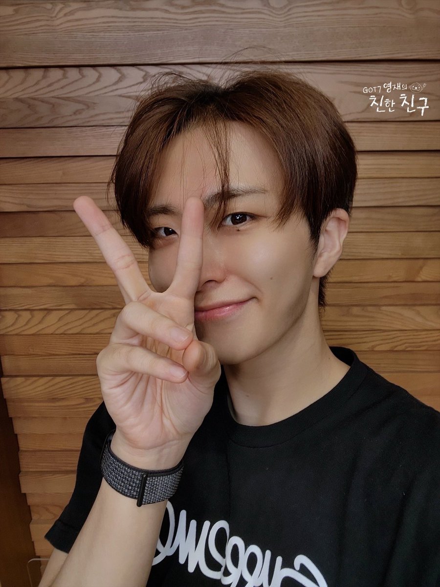 mbcbf_ever's tweet photo. 🦦친친🦦
#달친친 #달디 #퉬카

오늘 위클리아이돌 노래였던 핑클의 영원한 사랑
혼자달 주제였던 내가 돈을 버는 이유
내일 초대손님인 SF9
모두가 만나서 탄생된 영상 🤭💚

#MBC #RADIO #GOT7영재의친한친구 #친한친구 #친친 #달친친 #달디 #GOT7 #갓세븐 #영재 #YOUNGJAE https://t.co/cBTT9hlE4o