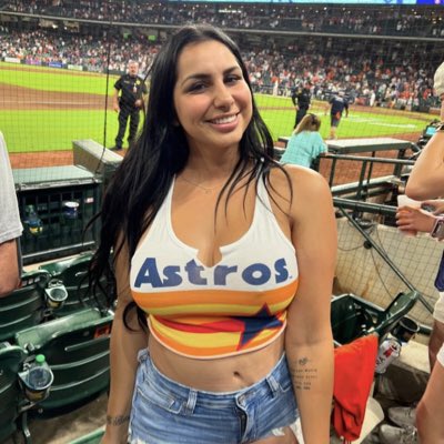 oliviabettel's tweet photo. #NewProfilePic https://t.co/oxr3kQlq5n