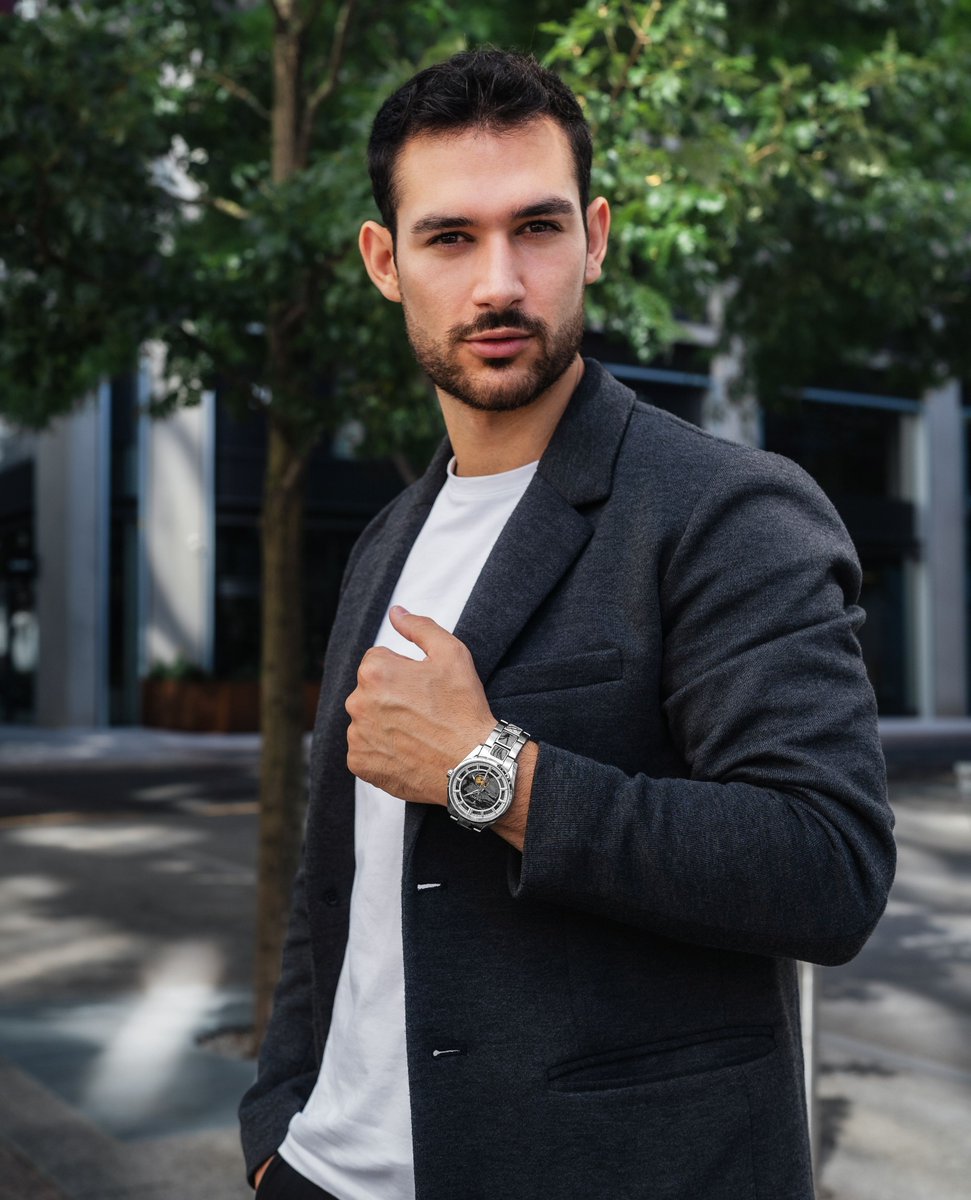 Tuesday Mood 😤 These Quantum Stone Editions just hit differently.⁠
⁠
#LiveDayOne⁠
#Vincero