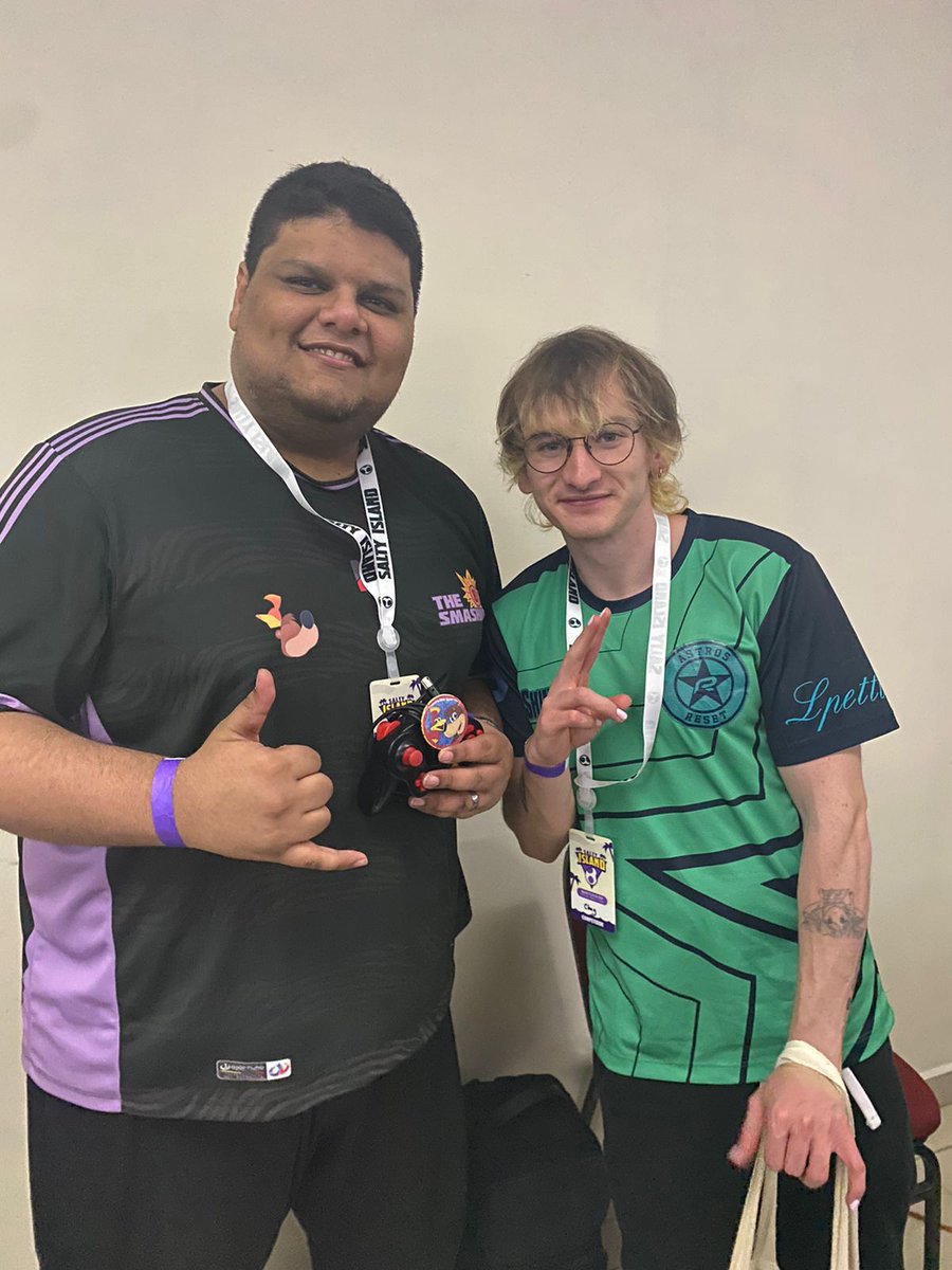 Naosgg's tweet image. La foto con mi abuelo @Chagspc  y la cabra @MreSSB