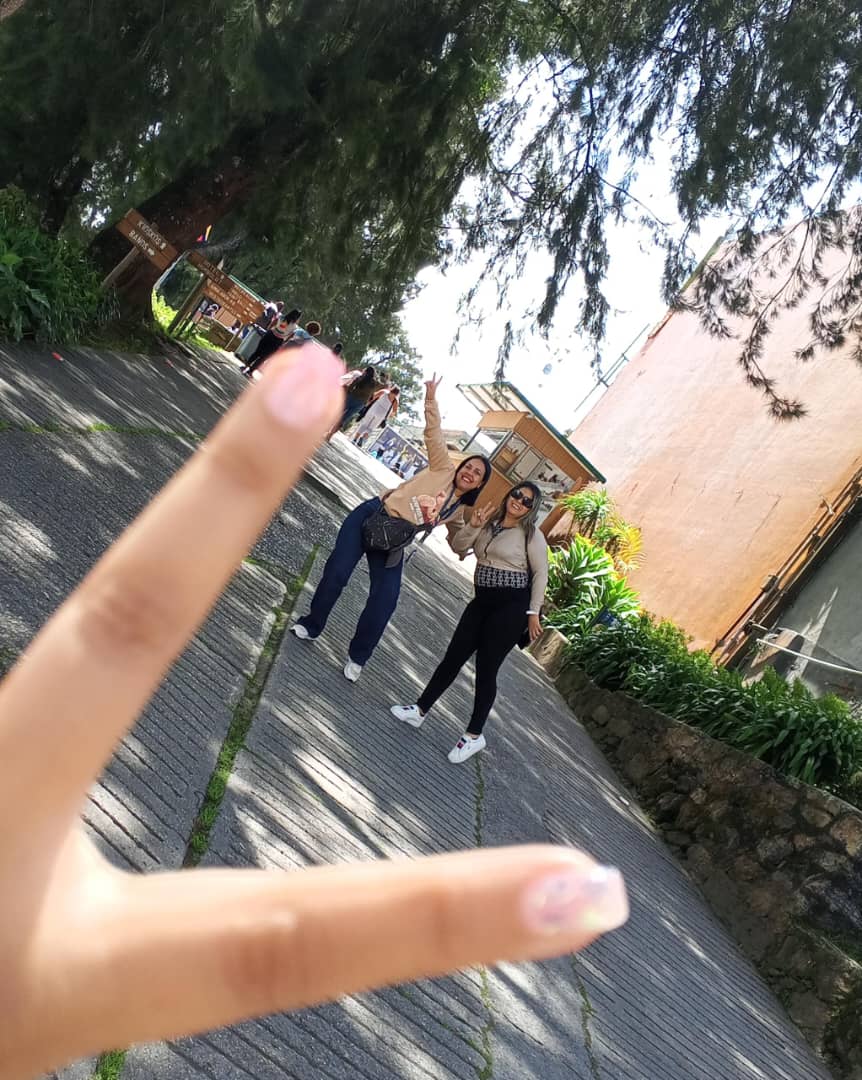 CENMAInicial's tweet photo. Paseo Fin de Año Escolar 
🚡🚠☀️⛰️🏫
Nos vamos de Vacaciones! https://t.co/gejaYVJupf