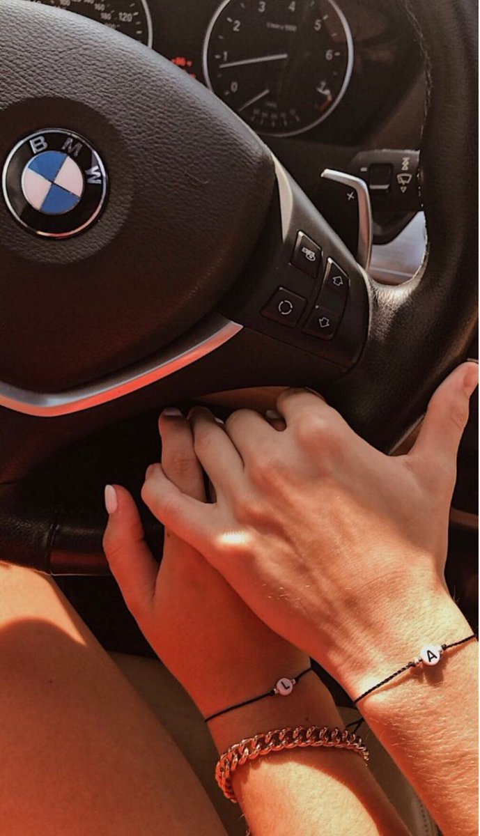 Hands couple (@1pics_) on Twitter photo 