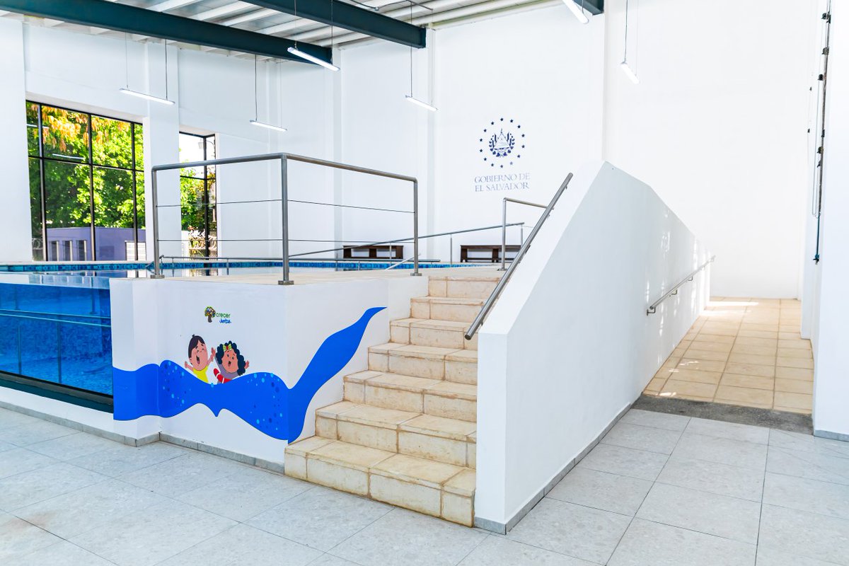SaludSV's tweet image. ¡Inversión orientada a brindar servicios de rehabilitación a la niñez, juventud y adultos de la zona occidental del país! 🦵💪

Este día, participamos de la inauguración de las nuevas instalaciones del área de hidroterapia del Centro de Rehabilitación Integral de Occidente…