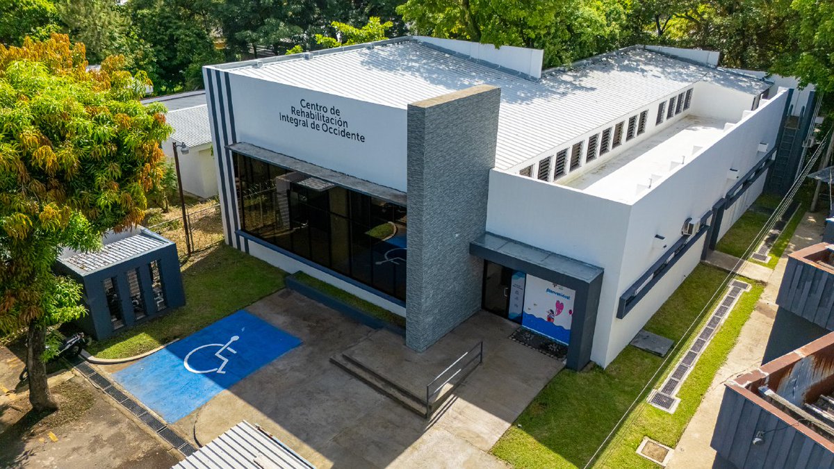 SaludSV's tweet image. ¡Inversión orientada a brindar servicios de rehabilitación a la niñez, juventud y adultos de la zona occidental del país! 🦵💪

Este día, participamos de la inauguración de las nuevas instalaciones del área de hidroterapia del Centro de Rehabilitación Integral de Occidente…