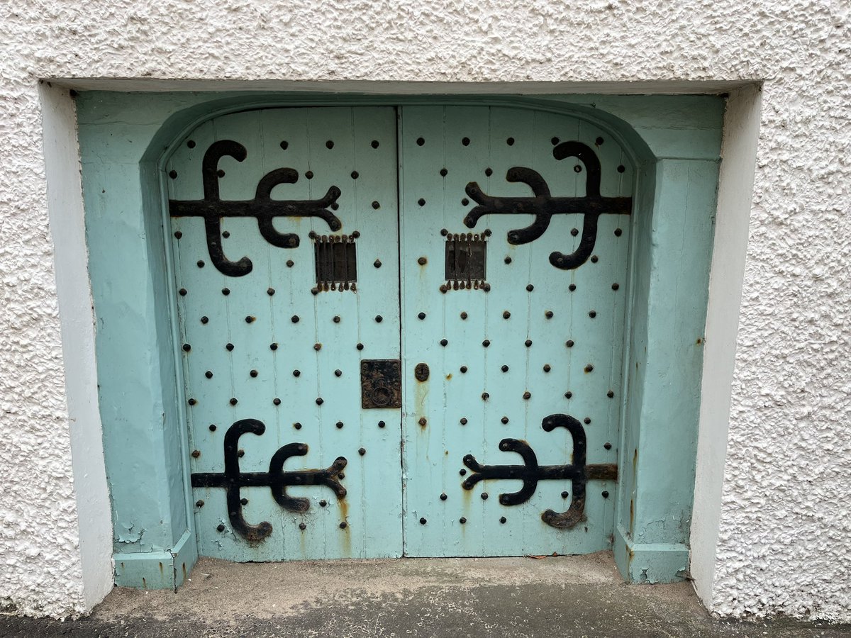 Elaborate entrance to a house on the Fife coast <a href="/LoveOfGates/">For the Love of Gates</a> #lovegates