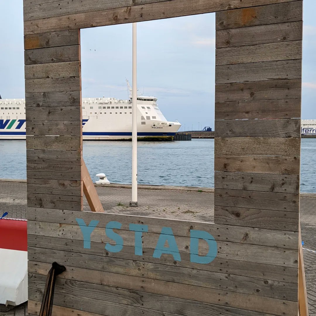 stefanhock's tweet photo. #KopenhagenYstad2024  Skivarps - Ystad 21 km. Tag verbracht mit Schlendern und Kaffee trinken und zwei Museen: Kunstmuseum und Klostermuseum. Nach kleiner Irrfahrt durch den Fährhafen sitzen wir jetzt auf der Fähre nach Swinemünde. https://t.co/RvlfmseWu3