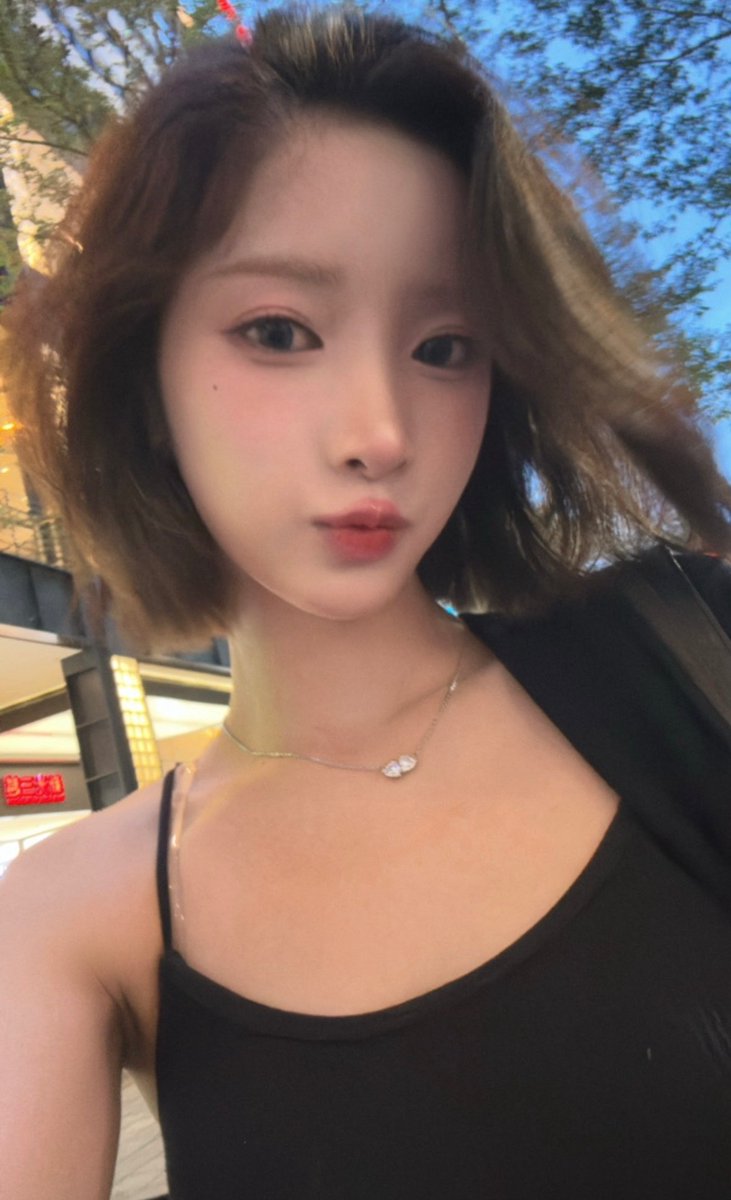 frommyuki's tweet photo. serious
-I thought my life could be ruined if I do this
-ㅋㅋㅋㅋㅋㅋㅋㅋㅋㅋㅋㅋㅋㅋㅋ
-No, contact is very important when it comes to human relationships
+📸
-It's a street selfie too!!
-I’m exploring Taipei ㅎㅎㅎㅎ
-ㅋㅋㅋㅋ I also thought about Shinwi when I saw a shopping https://t.co/KUwWlzRhxj