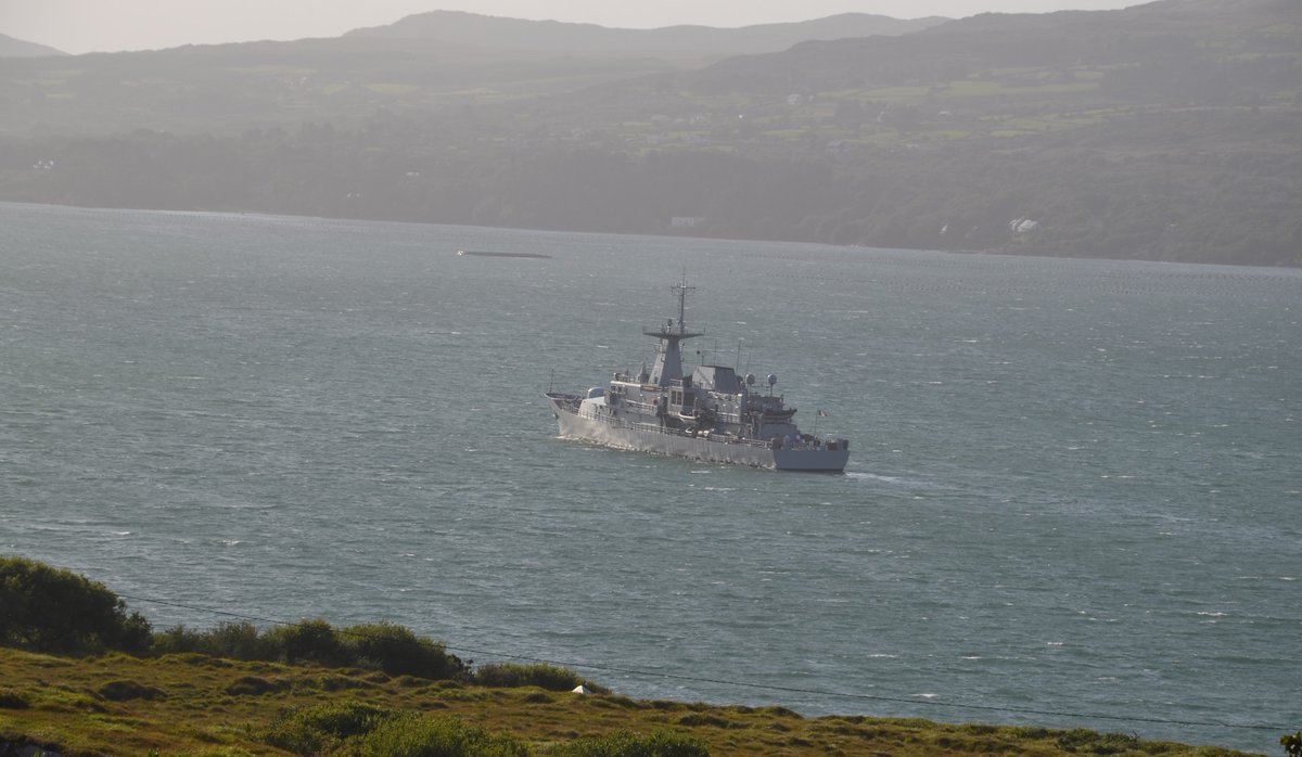 ArdaraghEast's tweet image. #LÉGeorgeBernardShaw  #P64 in Berehaven harbour in a stiff breeze... @naval_service