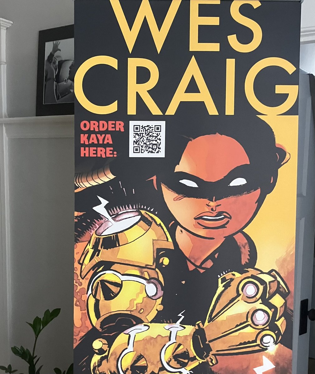 WesCraigComics's tweet photo. TORONTO!
I’m coming to @FANEXPOCANADA this weekend with my brother (creator of @ImageComics STAR STORM).
I’ll be there Friday and Saturday. Drew will be there all weekend.
Come say hi!
#fanexpocanada #imagecomics #canada #comicbooks #comicconventions #KAYAcomic #deadlyclass https://t.co/gnkKYynre6