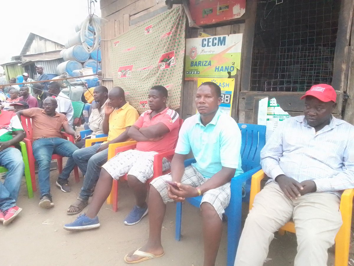EpimacNiji92308's tweet photo. #Mukaza #buyenzi #kanzigiri Mucamubona ko #cndd_fdd atakurekura ico  twafashe 2025 amatora nimujisho. Aka nagacimbiri kamwe gusa.. Ndabereke ahandi??? Duhurire muri comments!! https://t.co/nVTM5dXqkh