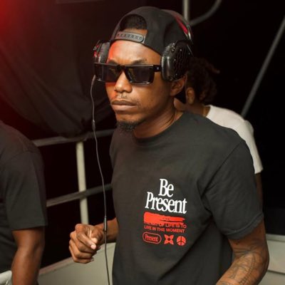DeejayOly tweet media