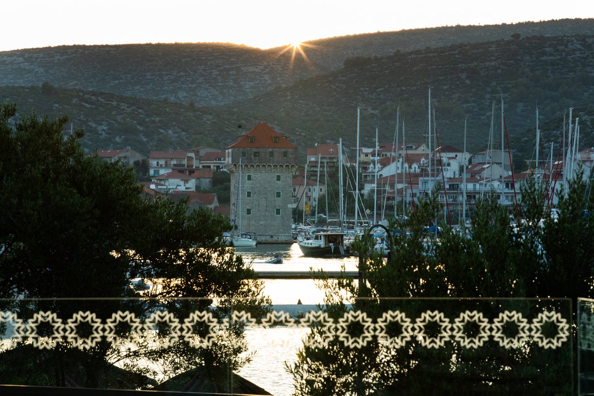 HotelMarinus's tweet photo. Enjoying the view of Marina from our terrace? 🌅 Still looking for your perfect vacation spot? Book your stay at Marinus Beach Hotel and fulfill your summer dreams! ☀️😎🇭🇷 #marinusbeachhotel #visitmarina #croatia https://t.co/KJLe5lb2BG