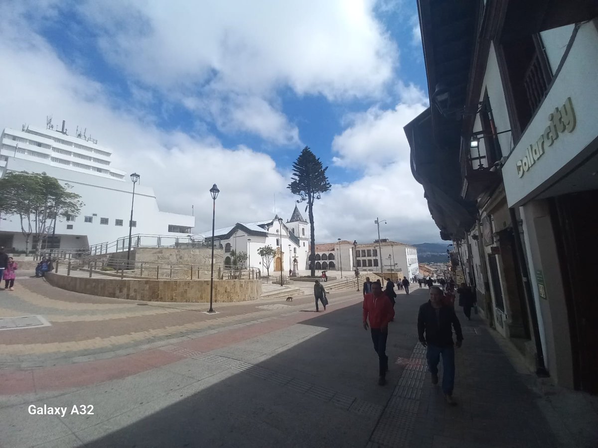 EdissonSuarezO's tweet image. #TunjaCapital puntos estratégicos del Centro Histórico, actuales, para la historia y el recuerdo de quienes están lejos de nuestra ciudad.