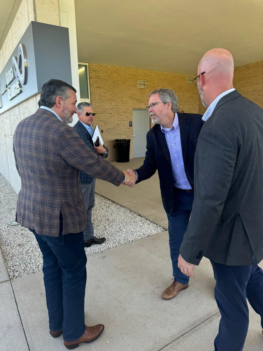 Senator Ted Cruz tweet media