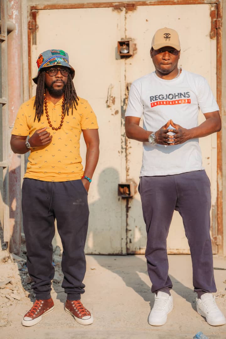 RCamstar's tweet photo. This Man Next to me here has done Alot for ZAMBIAN HIP-HOP. Listen to his Radio Show - The Hip hop Express Every Friday Between 18 and 21 on Hot Fm 87.7fm. 👑 🦁 🎶
 
#welovezambianhiphop #fanaticlochead #hotfm877 #freestylefridays #camstarcapitalc #kings #lionsdenpodcastcoming https://t.co/gFL4HOCyRR