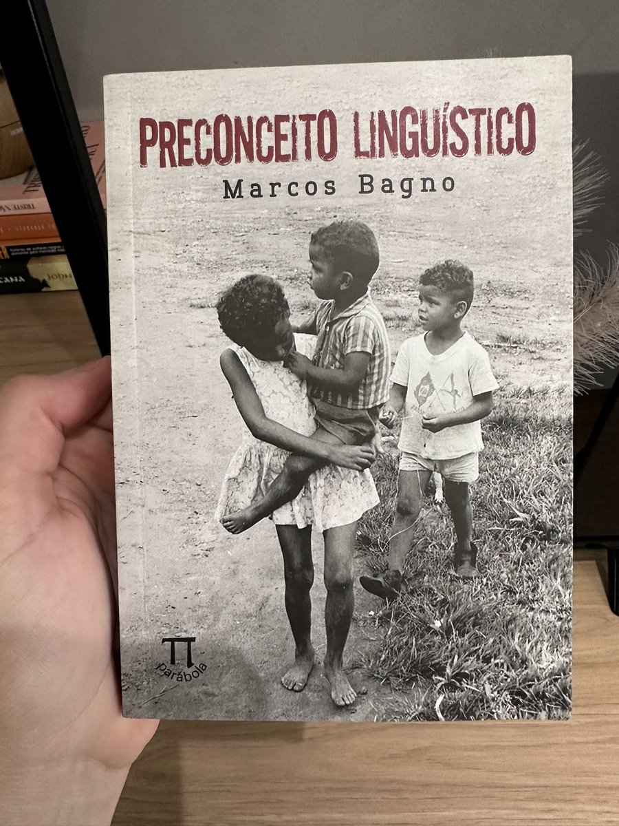 cantodabaleia's tweet photo. pra galera filho de chocadeira que comentou dicionário pra ela eu recomendo esse aqui oh https://t.co/WvEowBSguy