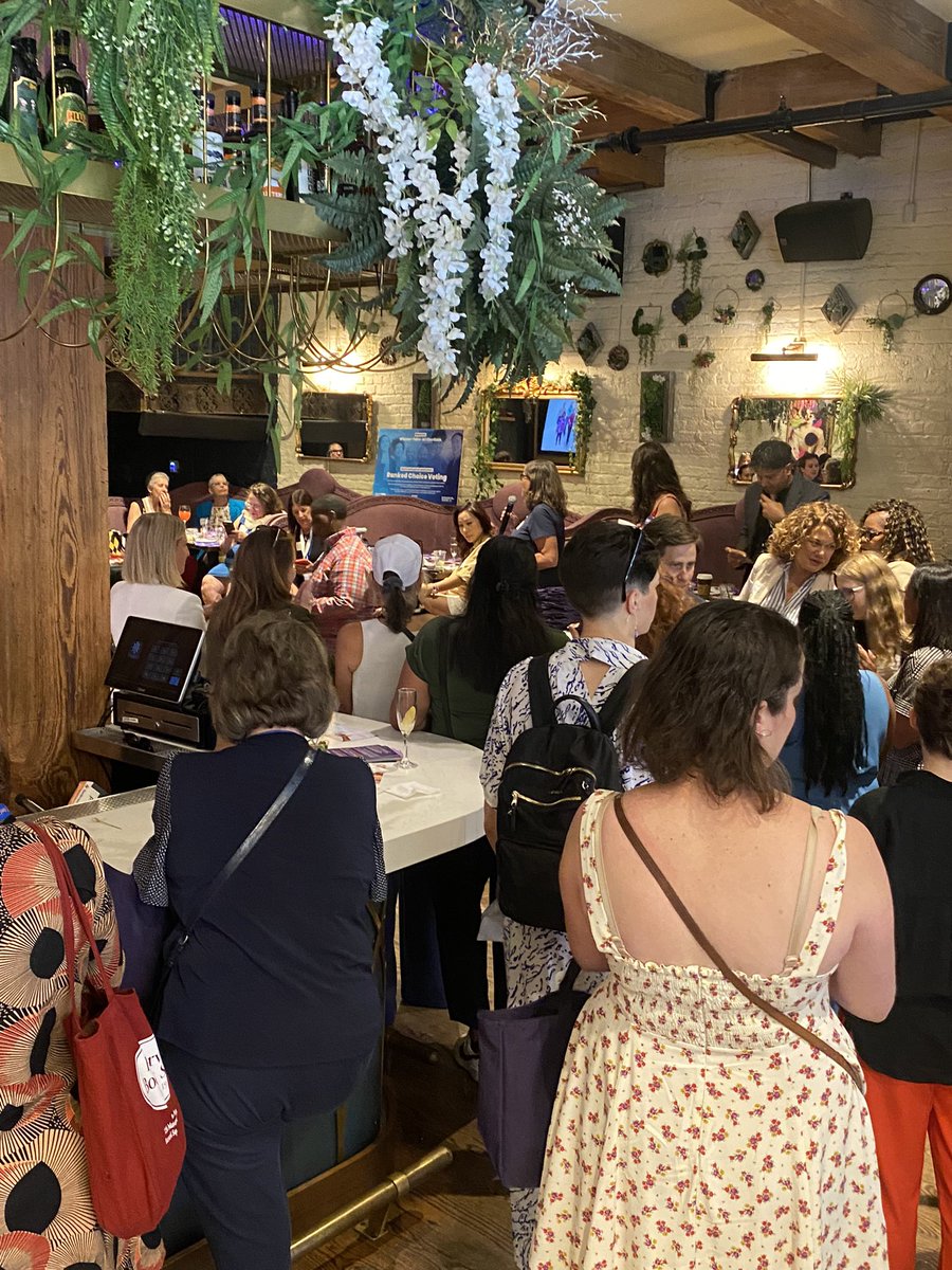 I don’t know if I’ve ever been more honored to be in a room. A room filled with ensuring women are represented in politics. Thank you, <a href="/VoteRunLead/">voterunlead</a> and <a href="/RepresentWomen/">RepresentWomen</a> for an inspiring event.