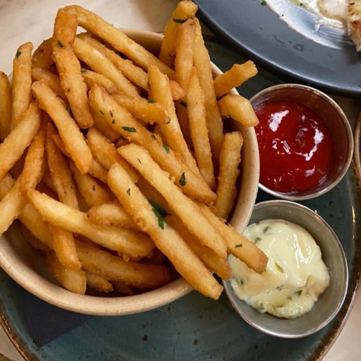dedicalarg's tweet photo. 20 de agosto día de la papa frita 🍟😍
¿Festejamos? https://t.co/bF85WRnQ7Q