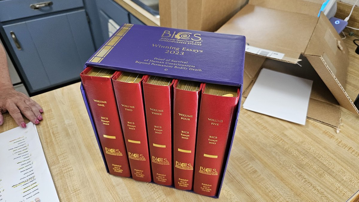 Tom Thompson🛸 (CORTEX ZERO) (@cortex_zero) on Twitter photo My mom said hey, there's a package for you from someone named Bigelow.
Then I essentially teleported over to it, and holy smokes, would you look at this!!!
My sincerest thanks to <a href="/BigelowInst/">Bigelow Institute for Consciousness Studies (BICS)</a> for kindly sending this beautiful set to me! Wow! #ufox #ufotwitter My mom said hey, there's a package for you from someone named Bigelow.
Then I essentially teleported over to it, and holy smokes, would you look at this!!!
My sincerest thanks to <a href="/BigelowInst/">Bigelow Institute for Consciousness Studies (BICS)</a> for kindly sending this beautiful set to me! Wow! #ufox #ufotwitter