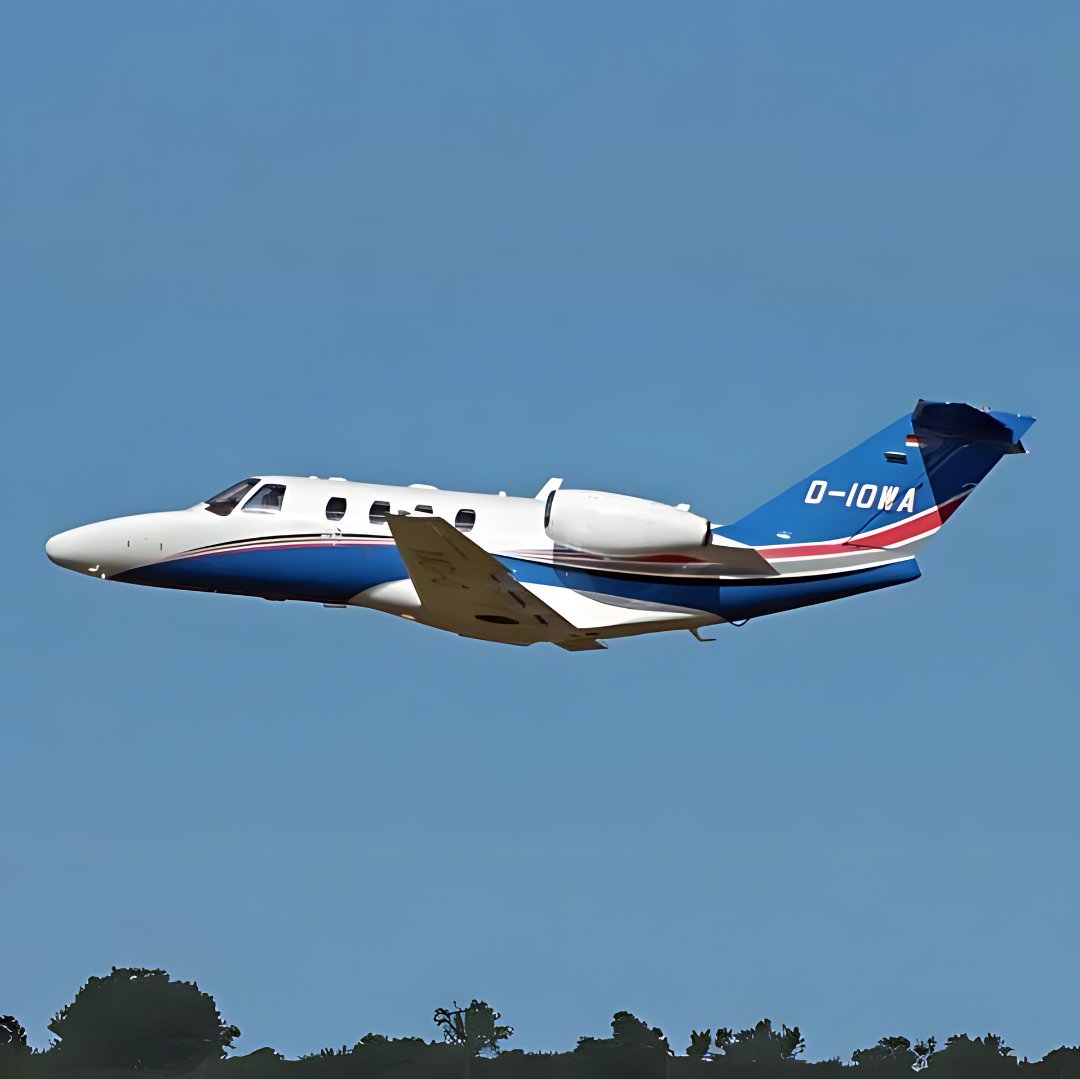 avpayltd's tweet image. The Cessna Citation CJ1+ competes with other popular options like the Embraer Phenom 100 and the Eclipse 500. 

#AvPay #CessnaCitationCJ1Plus #LightJet #BusinessAviation #PrivateJet #AircraftSales #AviationMarket #UsedAircraft #PerformanceAircraft #Efficiency #CabinComfort #Avion