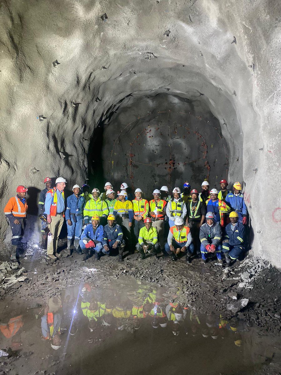 Tente Tente, PrEng tweet media