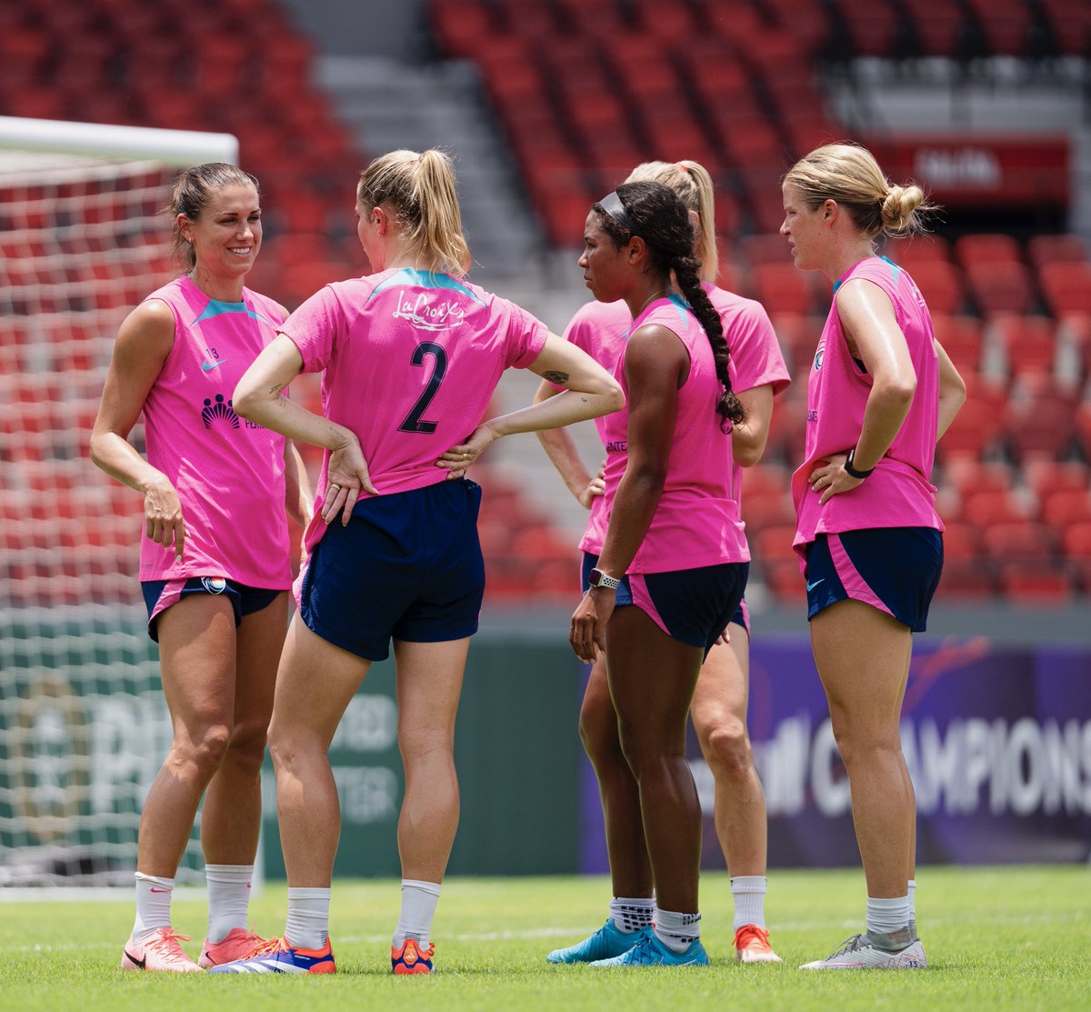 alexmorgan13's tweet photo. MATCHDAY in Panama !! 
⏰ 7PM PT
📺 CBS Sports
🆚 Santa Fe FC https://t.co/frfC5FmJHG