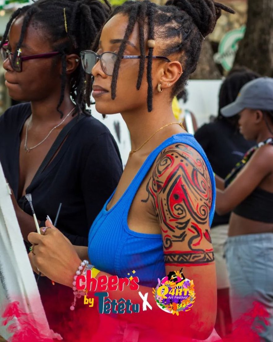 Veridiques_art's tweet photo. Here are some paintings I created as part of the Q'arts festival. I was both a member of the organizing team and a painter at the event. 

body art and face art 🎨🥂 By véridiques 

@LunionSuite @FacesOfHaiti_ @carelpedre @marcalainb https://t.co/etxbFai5eE