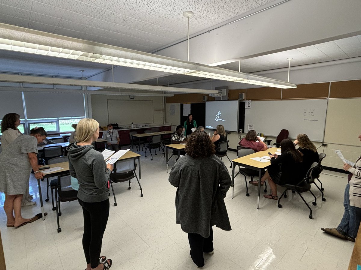 The power of implementing Tier 1 instructional moves is highly impactful on student learning. Our last bit of the day allowed educators space to get a taste of 4 specific Tier 1 strategies answering the question- what does that look like in our classrooms? #AlwaysLearningKPR 🌟