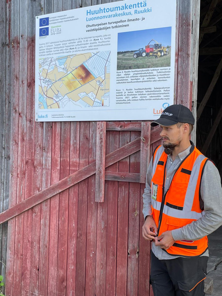 leeyuan815's tweet photo. Grateful for @MikkoJaervinen's organization and @MaaritLiimatai1's hosting. Learned about water table management's role in #GHG mitigations from grassland on peat. First time visiting the beautiful Ruukki @LukeFinland and Oulu. @nshurpali @hemraj1802 https://t.co/ltEVZvvz5C