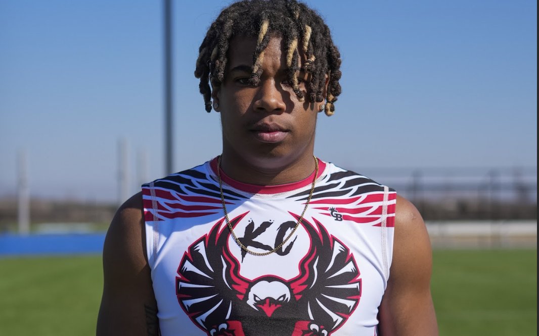 KANSAS STOCK RISERS | Spotlight on the Elite High School RBs Set to Dominate This Season (2025)

sixstarfootball.com/article/kansas…

<a href="/ArchibaldMaddox/">Maddox Archibald</a> <a href="/J_aden25/">Jaden (Jae) Carter</a> <a href="/BroderickDesch4/">Broderick Desch</a> <a href="/FisherJayDye1/">fisher.dye</a> @EwingTrevante <a href="/GuaderramaJoel/">Joel Guaderrama</a> @omarhastings1 <a href="/KyeJegen/">Kye Jegen</a> <a href="/peery_stone/">Stone Peery</a> <a href="/jjrhoades14/">Jeremiah Rhoades</a> <a href="/JaxsonStevens3/">Jaxson Stevens</a>