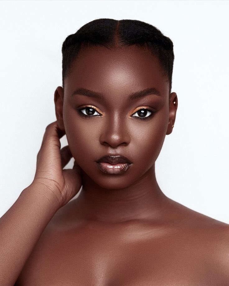 regina_samuanda's tweet photo. Femme noir,femme africaine,… https://t.co/yux0jrOzue